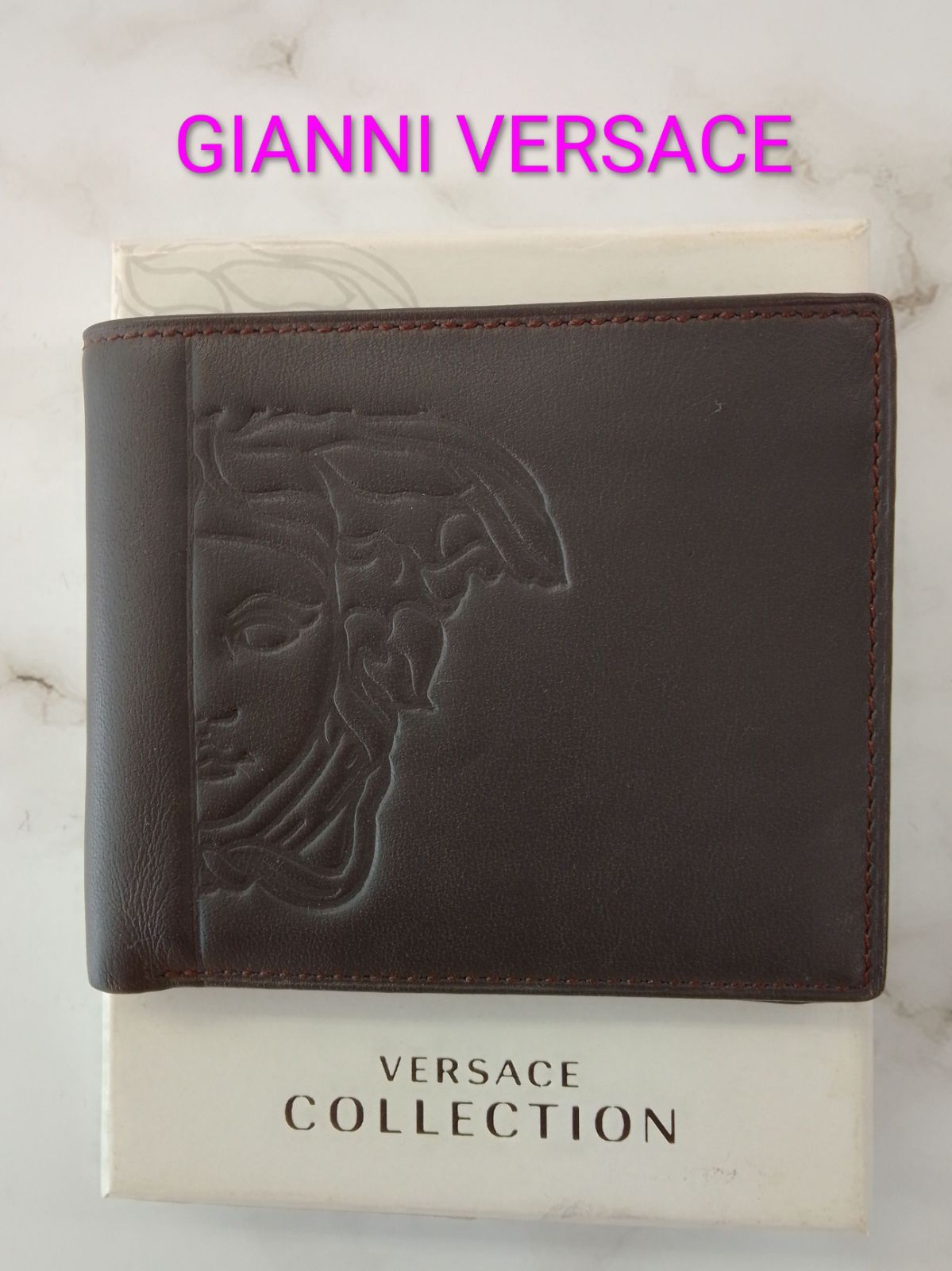 AQQ16 ジャンニヴェルサーチ 美品 メデューサ 2つ折り財布 メンズ 箱
