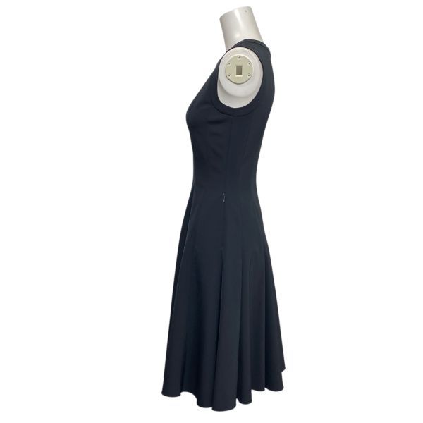 ◇ フォクシーニューヨーク FOXEY NEW YORK ノースリーブワンピース 膝