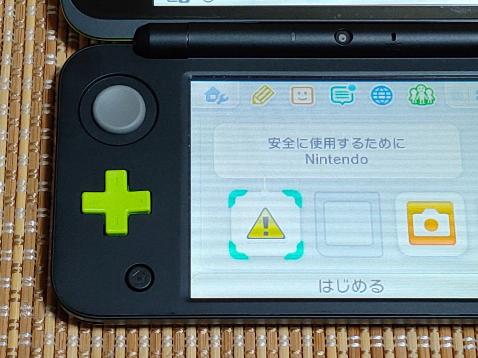 本体 New2DSLL ブラック×ライム A - メルカリ