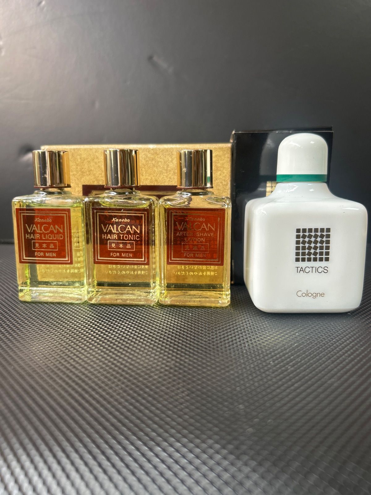 資生堂 カネボウ】メンズ コロン・ヘアートニックセット - メルカリ