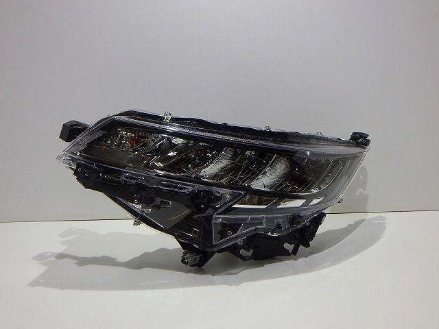 90系 ノア 左ヘッドライト LED ZWR MZRA 90/95 V1-1 N2 81150-V1020