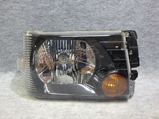 ミニキャブ ヘッドライト 左右 ハロゲン U61 U62 レベ付き P5701 26010