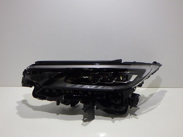 LM 左ヘッドライト LED TAWH15W V2-16 L1 81150-V2140 コーティング 美品 260126042