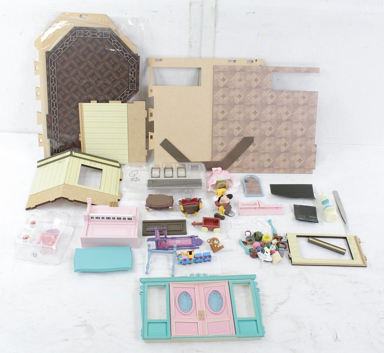 ディズニードールハウス　プレミアムギフト　全セット 未組立多数 アシェット ディズニー ドールハウス 18-149巻(1-17組立
