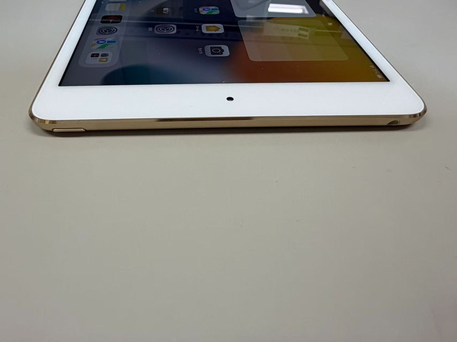美品 iPad mini(第4世代) 64GB ゴールド - メルカリ