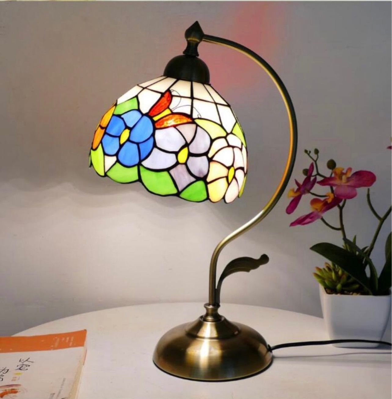 ステンドグラス テーブルランプ アンティーク レトロ おしゃれ ティフ
