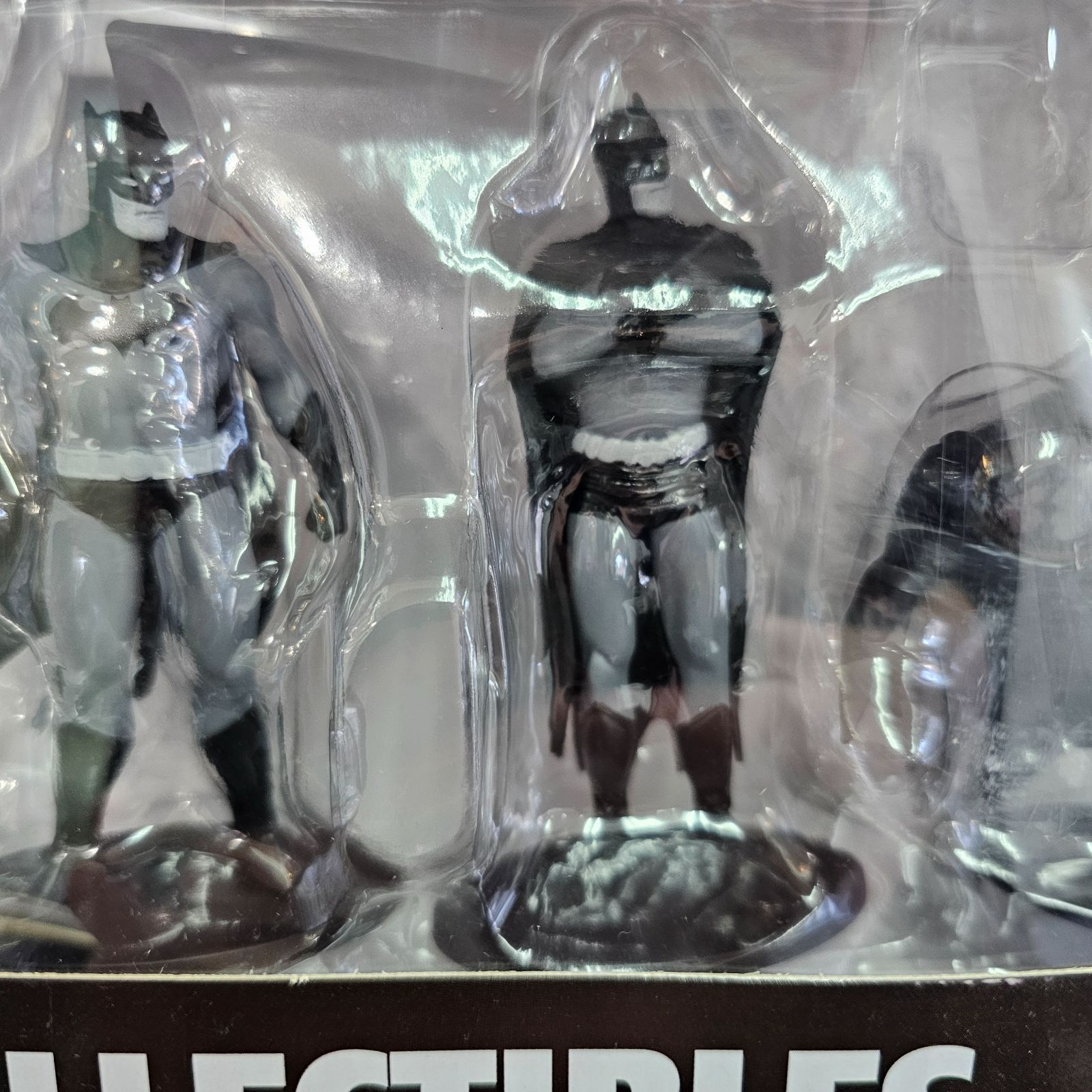 新品未開封 バットマン ブラック&ホワイト 7体セット ホットトイズ