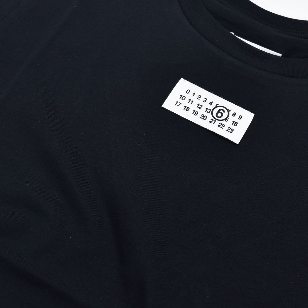 ブラック MM6 Maison Margiela Kids ロゴ Tシャツ M61022 MM04I