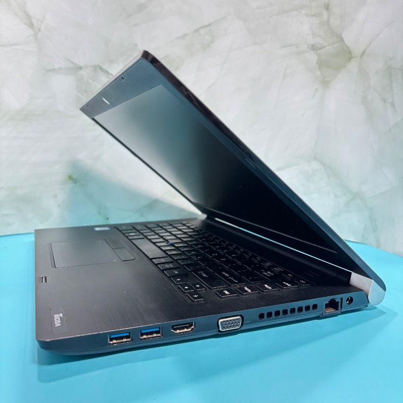 薄型ノートパソコン！Win11☆全機能◎SSD搭載！東芝14.0薄型PC