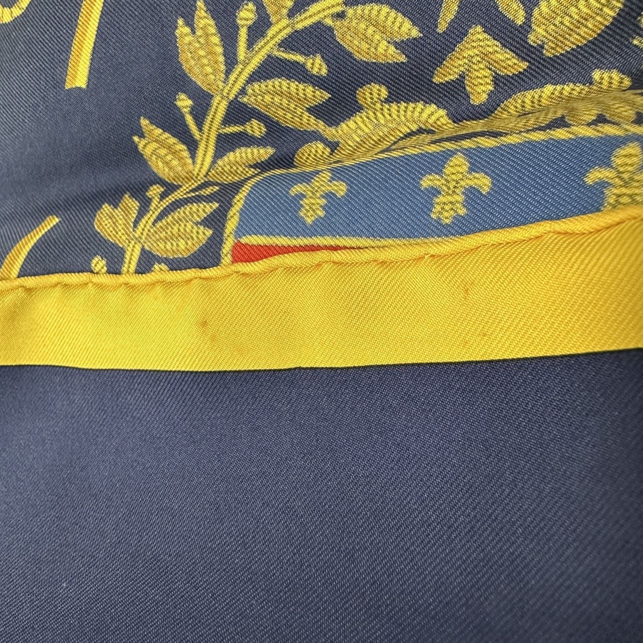 箱付 HERMES エルメス カレ90 LES ARMES DE PARIS パリの紋章 スカーフ