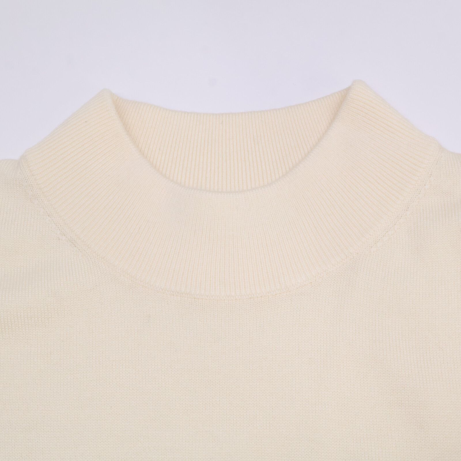 1piu1uguale3 ウノピゥウノウグァーレトレ 【美品】MRK279 MOCK NECK