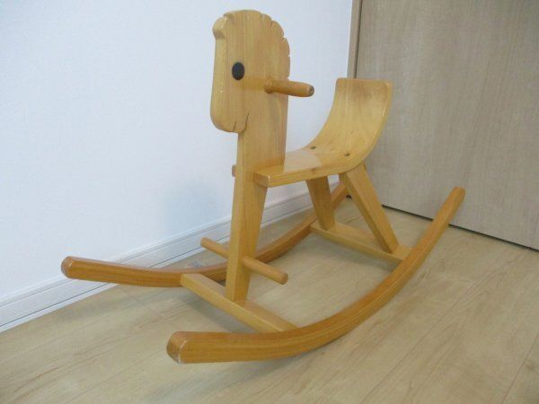 オストハイマー ケラー社 子供用 木馬ペーター 乗用玩具 ドイツ製 白木 Konrad Keller ケラー社 木馬のペーター 白木 - 木のおもちゃ赤ちゃん