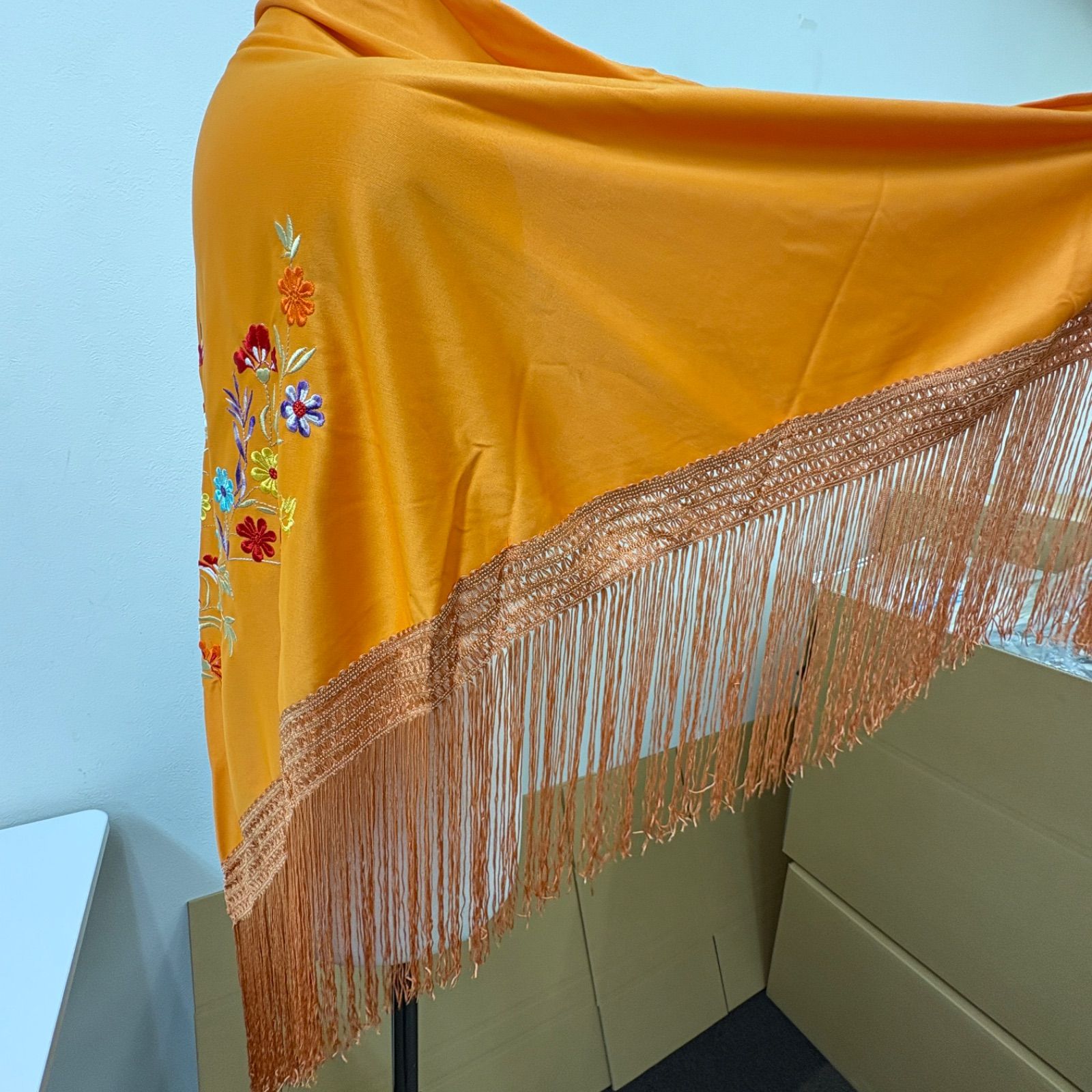 フラメンコ シージョ オレンジ 花 刺繍 フリンジ ショール - メルカリ