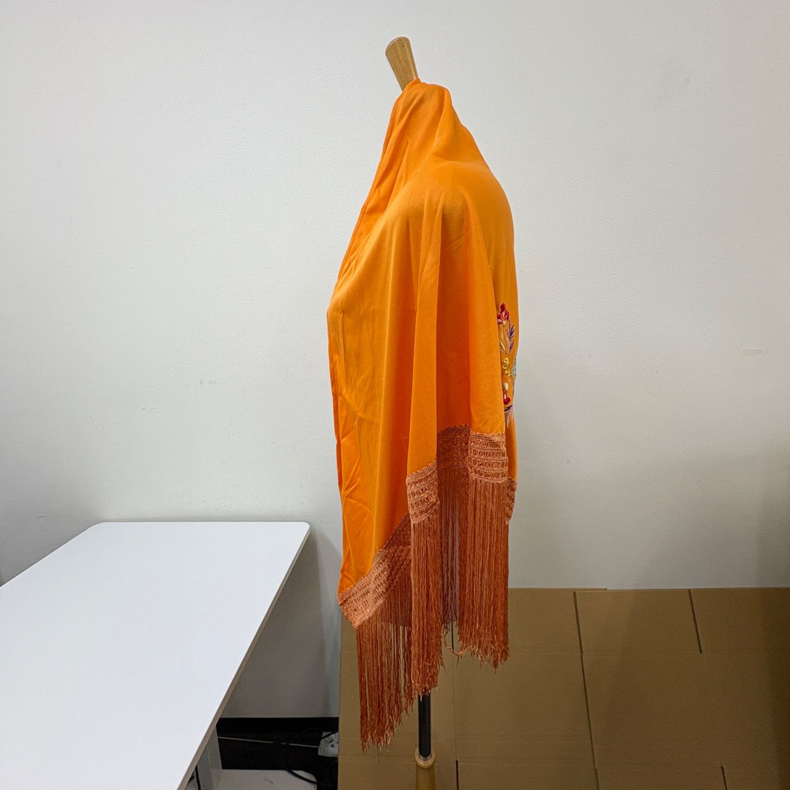 フラメンコ シージョ オレンジ 花 刺繍 フリンジ ショール - メルカリ