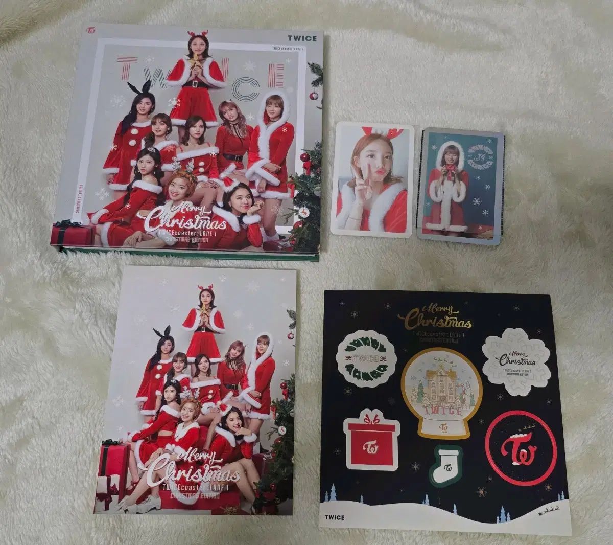 TWICE（トゥワイス）クリスマス エディション アルバム + トレカ