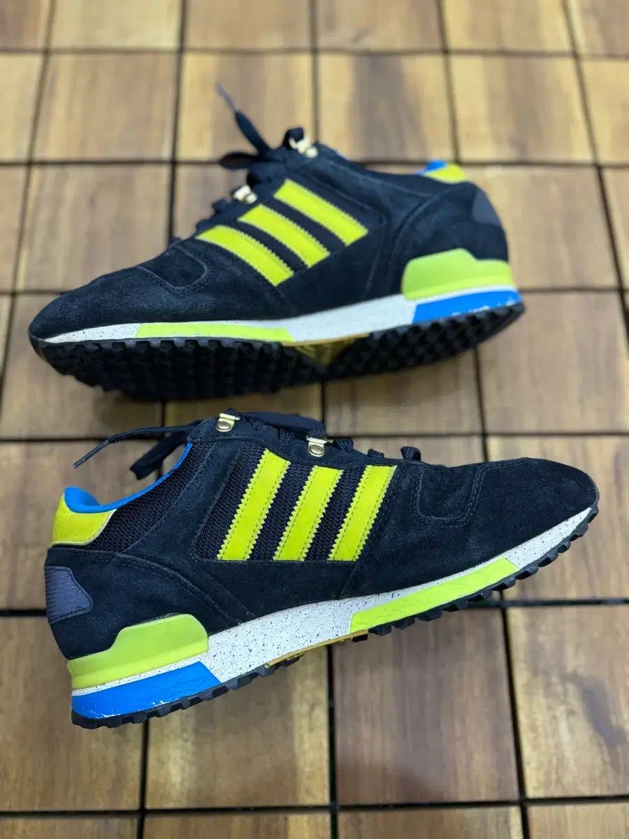 シューティー アディダス ZX シリーズ スニーカー 255mm - メルカリ