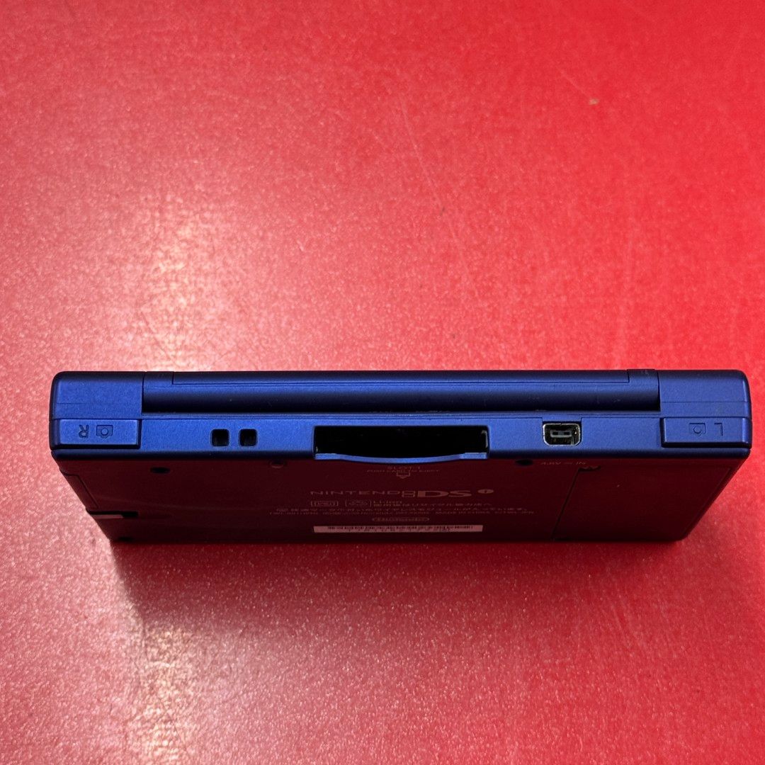 □ニンテンドーDSi本体 メタリックブルー ニンテンドーDSハード 本体