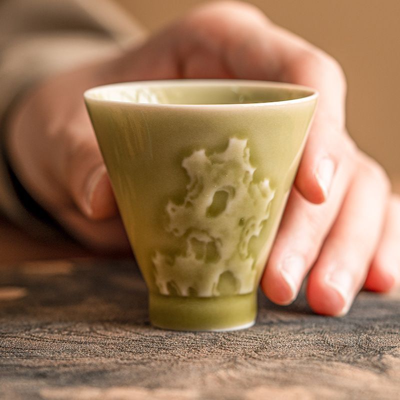 新品未使用 耀州 レリーフ 斗笠 主人杯 カップ 陶磁器 高級 家庭用