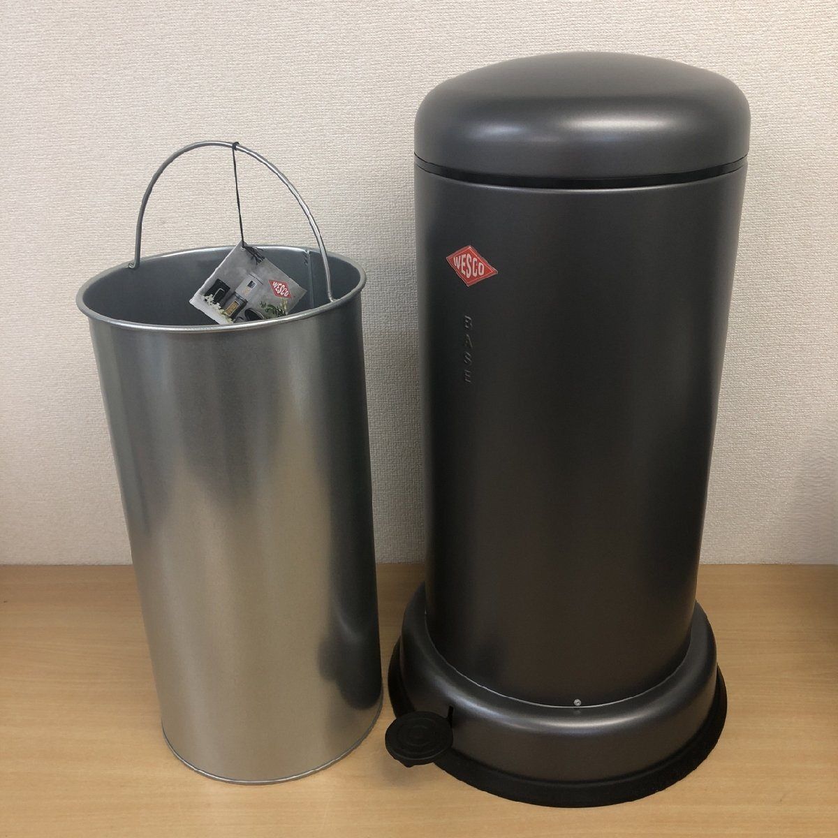 新品未使用品】WESCO ウェスコ ペダル式ゴミ箱 キッチン ペダルビン