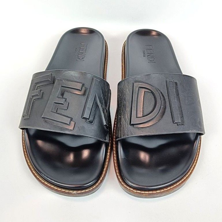 FENDI サイズ8 新品 ラバー サンダル 国内正規品 黒色 FENDI フェンディ ラバーサンダル メンズ8 ブラック 黒 シャワー
