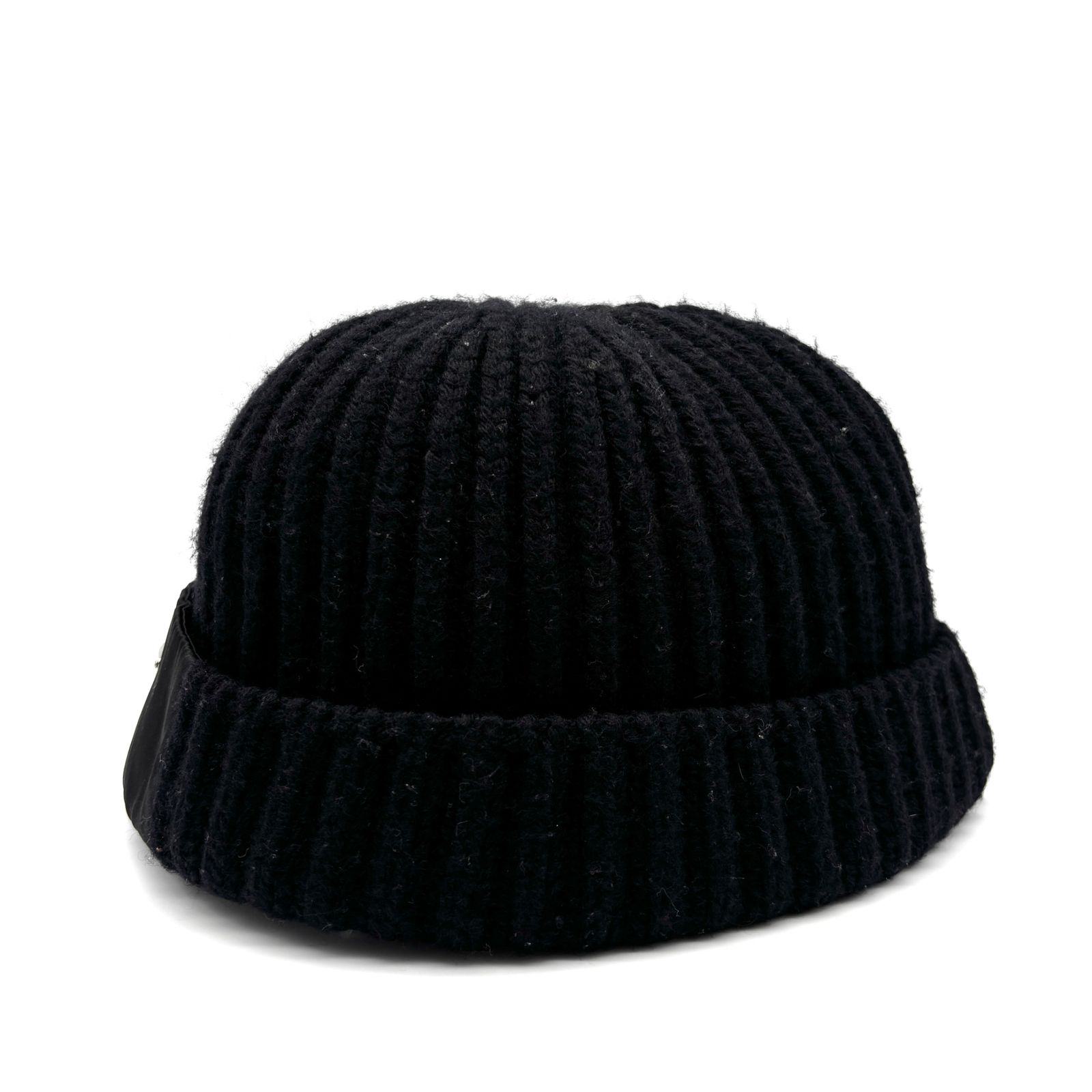 美品・近年モデル PRADA プラダ ニット帽 UMD446 三角ロゴ RFIDモデル