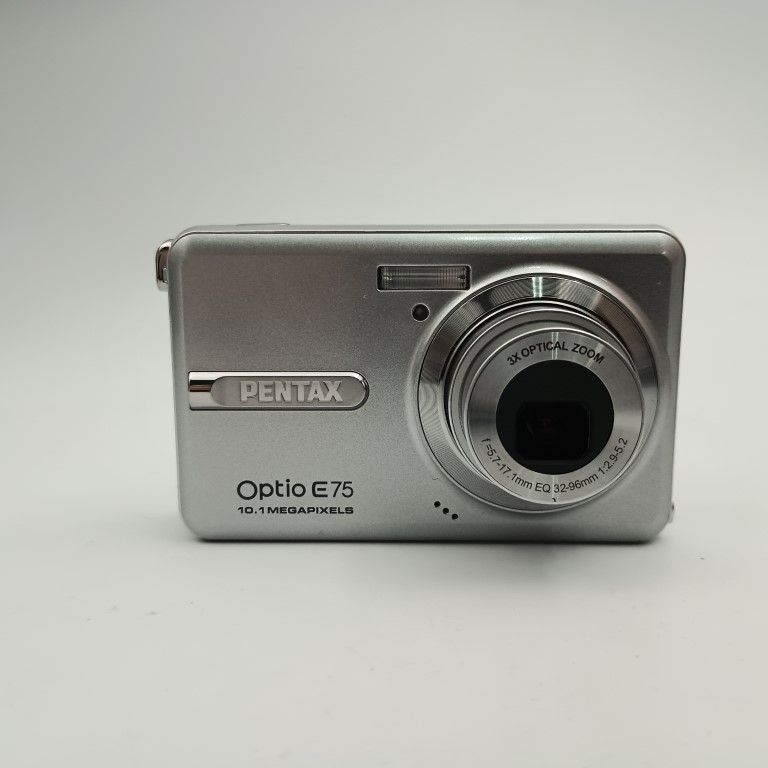 箱付美品❗️ PENTAX ペンタックス Optio E75 シルバー デジカメ PENTAX Optio E75 Silver コンパクトデジタルカメラ - メルカリ