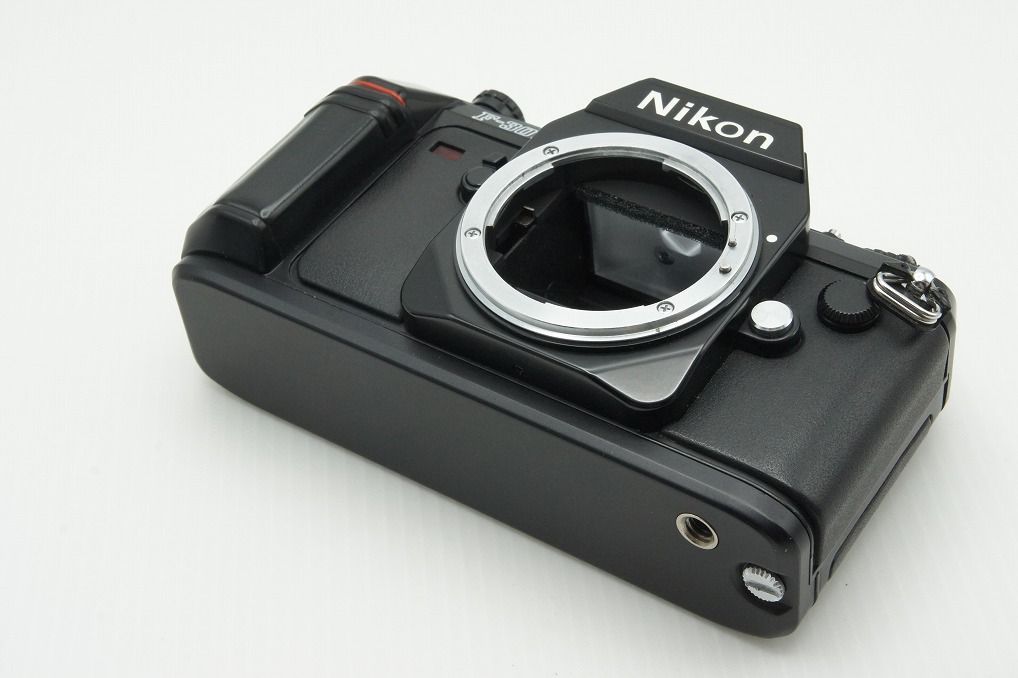 良品 Nikon ニコン F-301 AF 35mm フィルム一眼レフカメラ 260126v