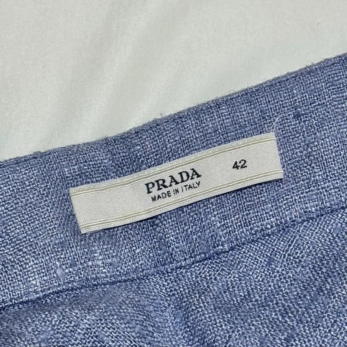 PRADA シルク100% ライトブルー スカート 美品 SALE‼️ プラダ PRADA シルク スカート ミディ ロング ライトブルー スカイ
