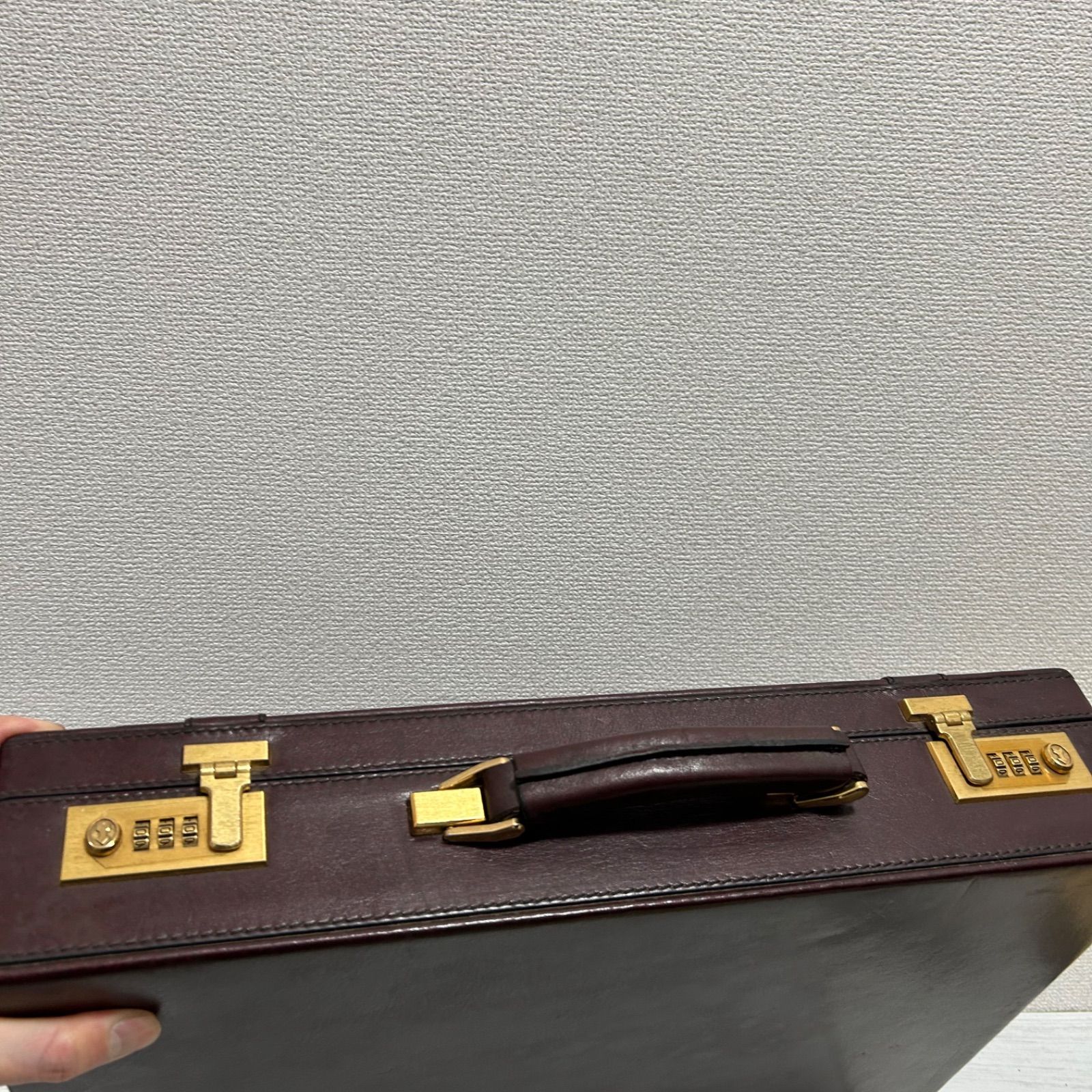 【良品】GOLD PFEIL アタッシュケース ブリーフケース ヴィンテージ 良品】GOLD PFEIL アタッシュケース ブリーフケース ヴィンテージ