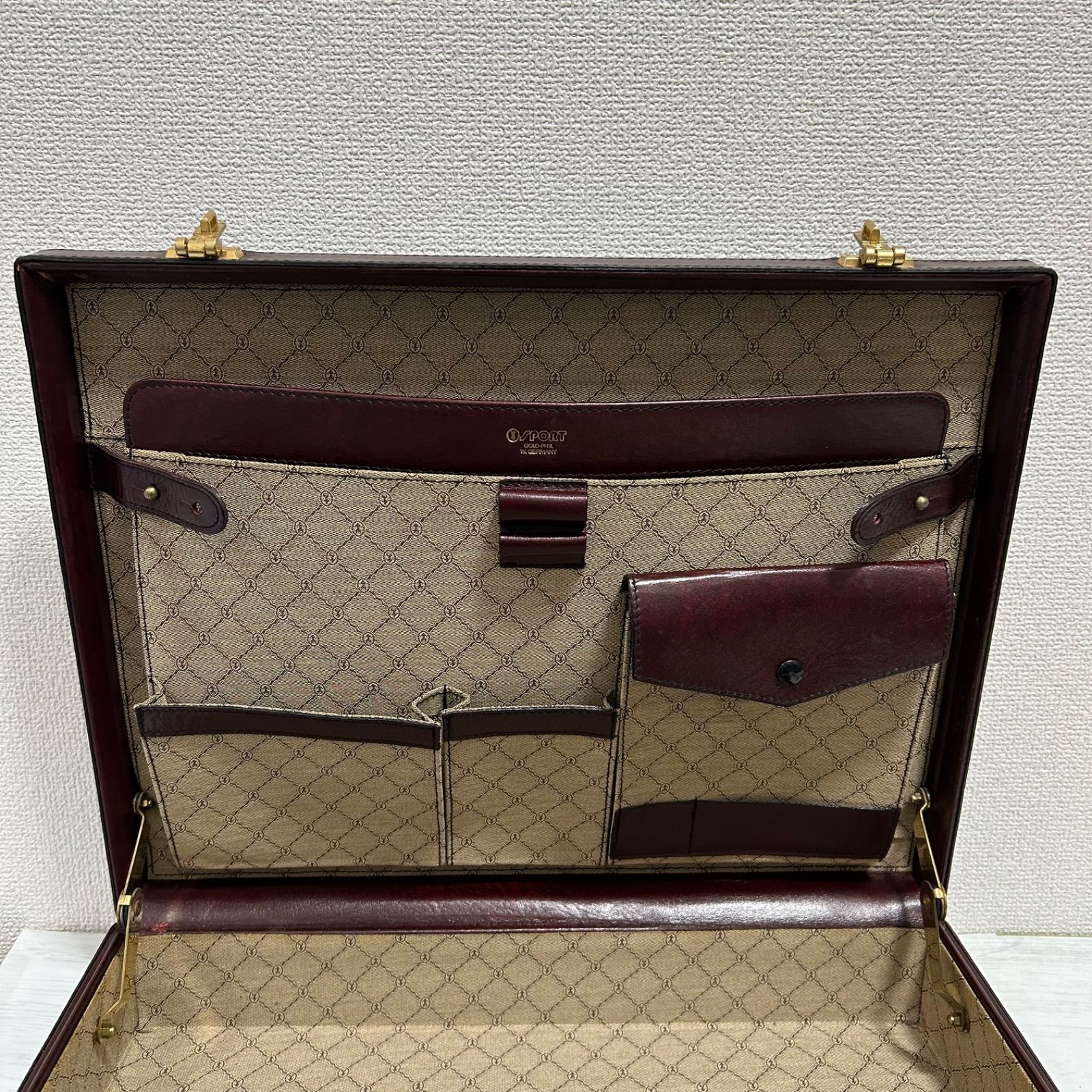 【良品】GOLD PFEIL アタッシュケース ブリーフケース ヴィンテージ 良品】GOLD PFEIL アタッシュケース ブリーフケース ヴィンテージ
