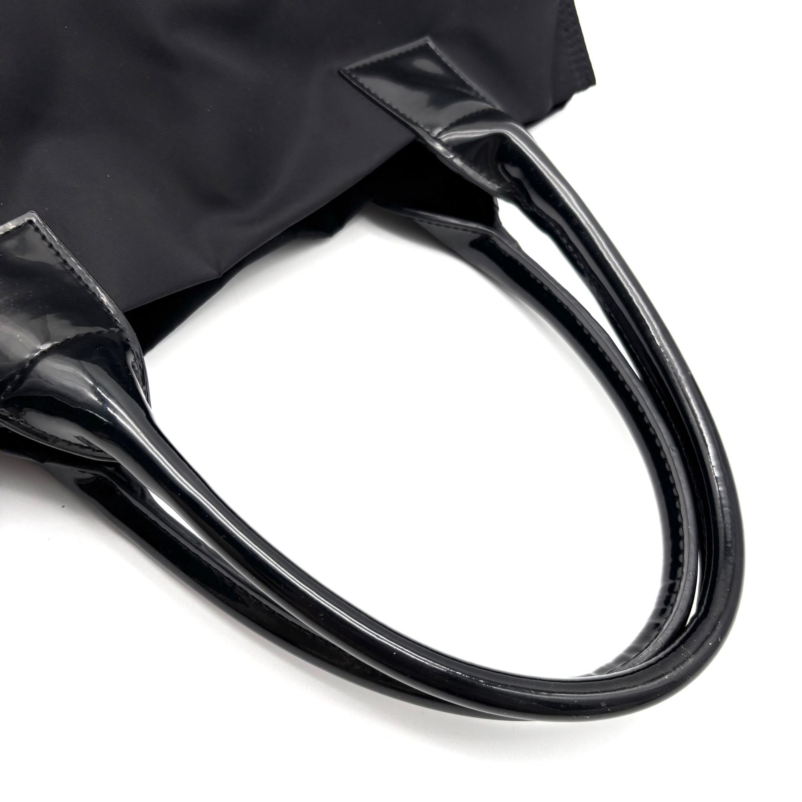 Tory Burch トリーバーチ エラ トート 大容量 ブラック 肩掛け可 極美品 TORY BURCHトリーバーチ エラ トートバッグ ロゴ 肩掛け A4可