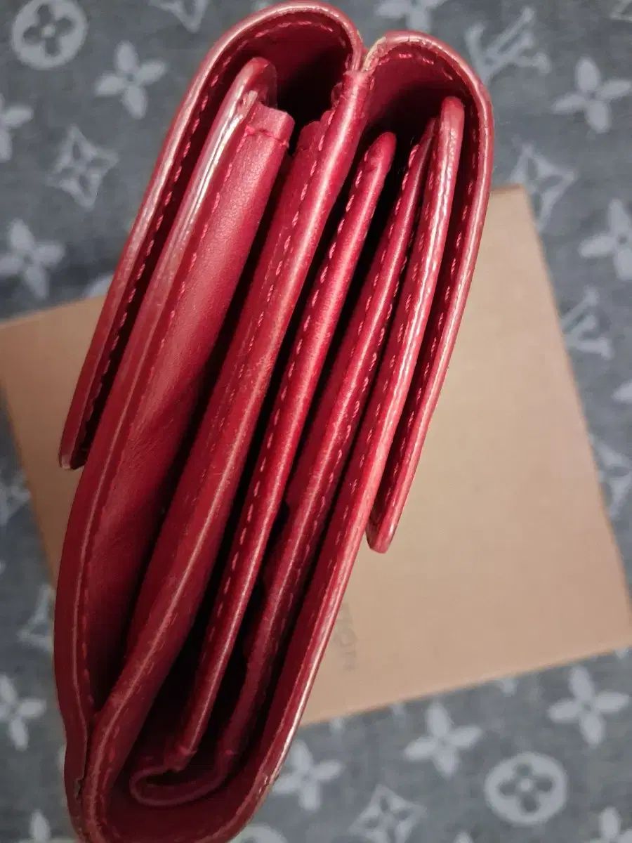 ルイヴィトン ヴェルニ 赤 バッグ 財布 2点セット ルイヴィトン ヴェルニ 赤 バッグ 財布 2点セット｜Louis Vuitton