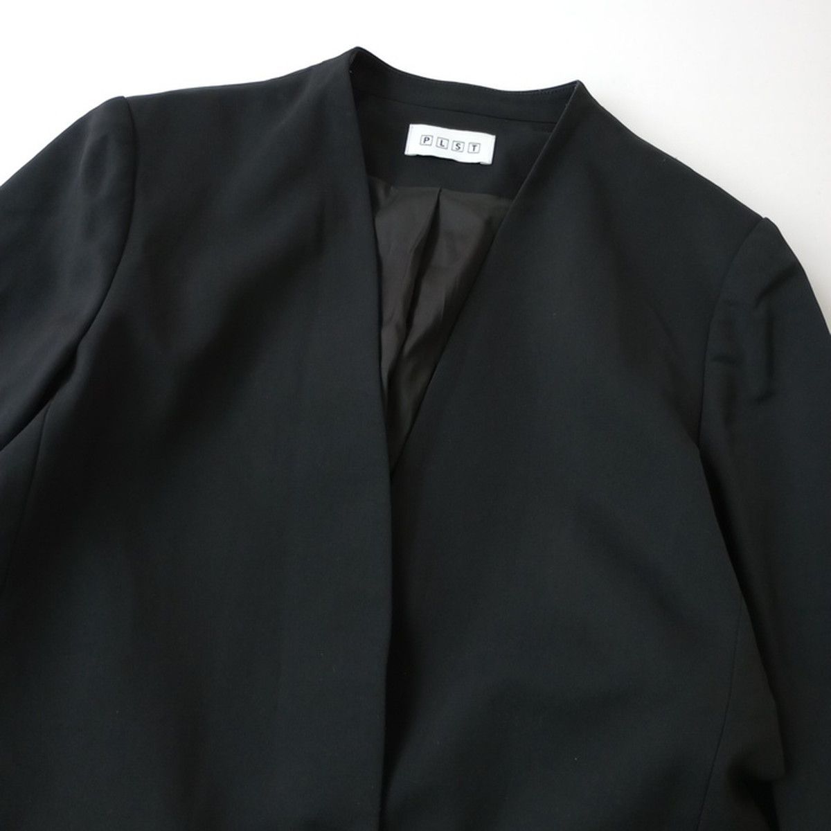 PLST プラステ 2P セットアップ コンフォートリュクス カラーレス