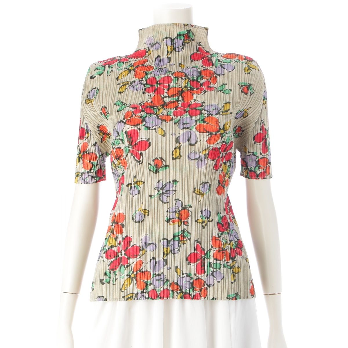 イッセイミヤケ 花柄ハイネック半袖Tシャツ アイテムのご紹介「GROW