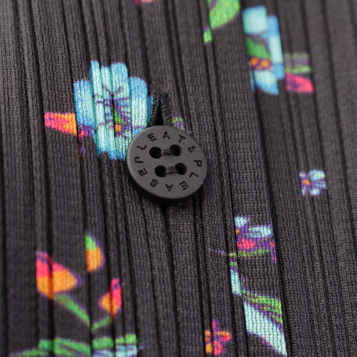 プリーツプリーズ イッセイミヤケ 花柄 総柄 長袖 カーディガン  