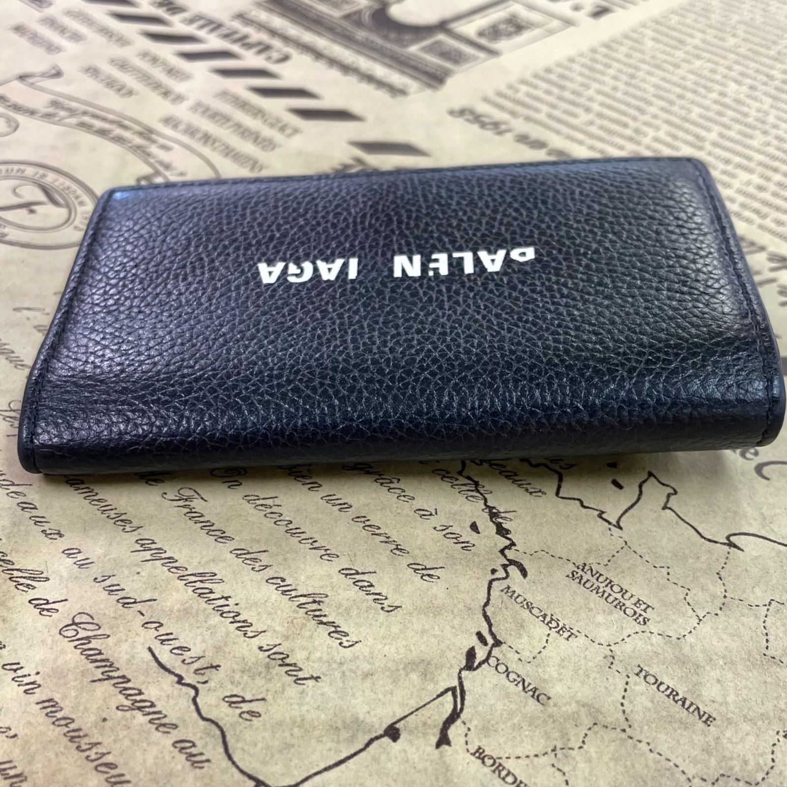 バレンシアガ キーケース6連 鍵フック 革 黒キーリング GA190 - メルカリ