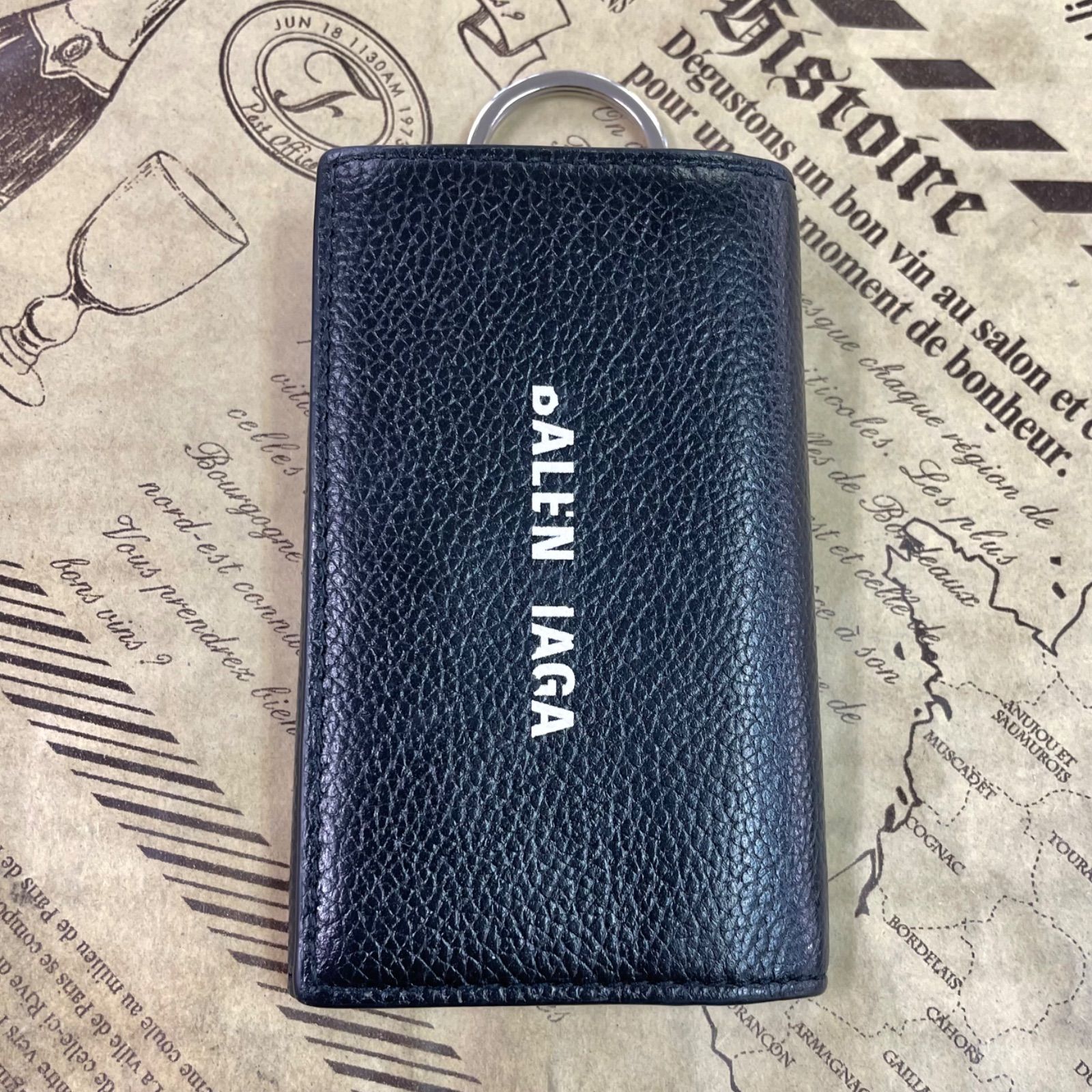 バレンシアガ キーケース6連 鍵フック 革 黒キーリング GA190 - メルカリ