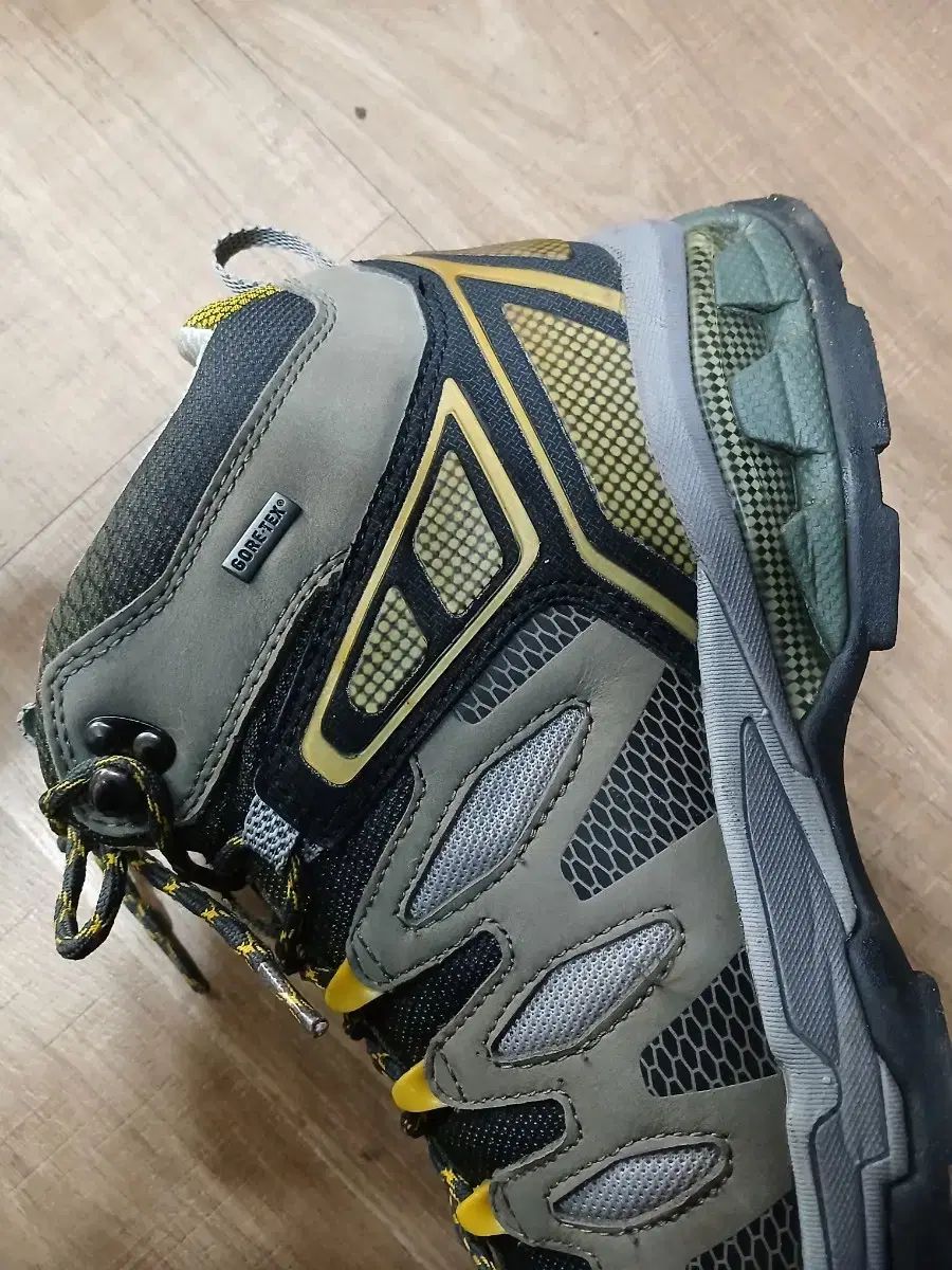 トレッキングシューズ 290