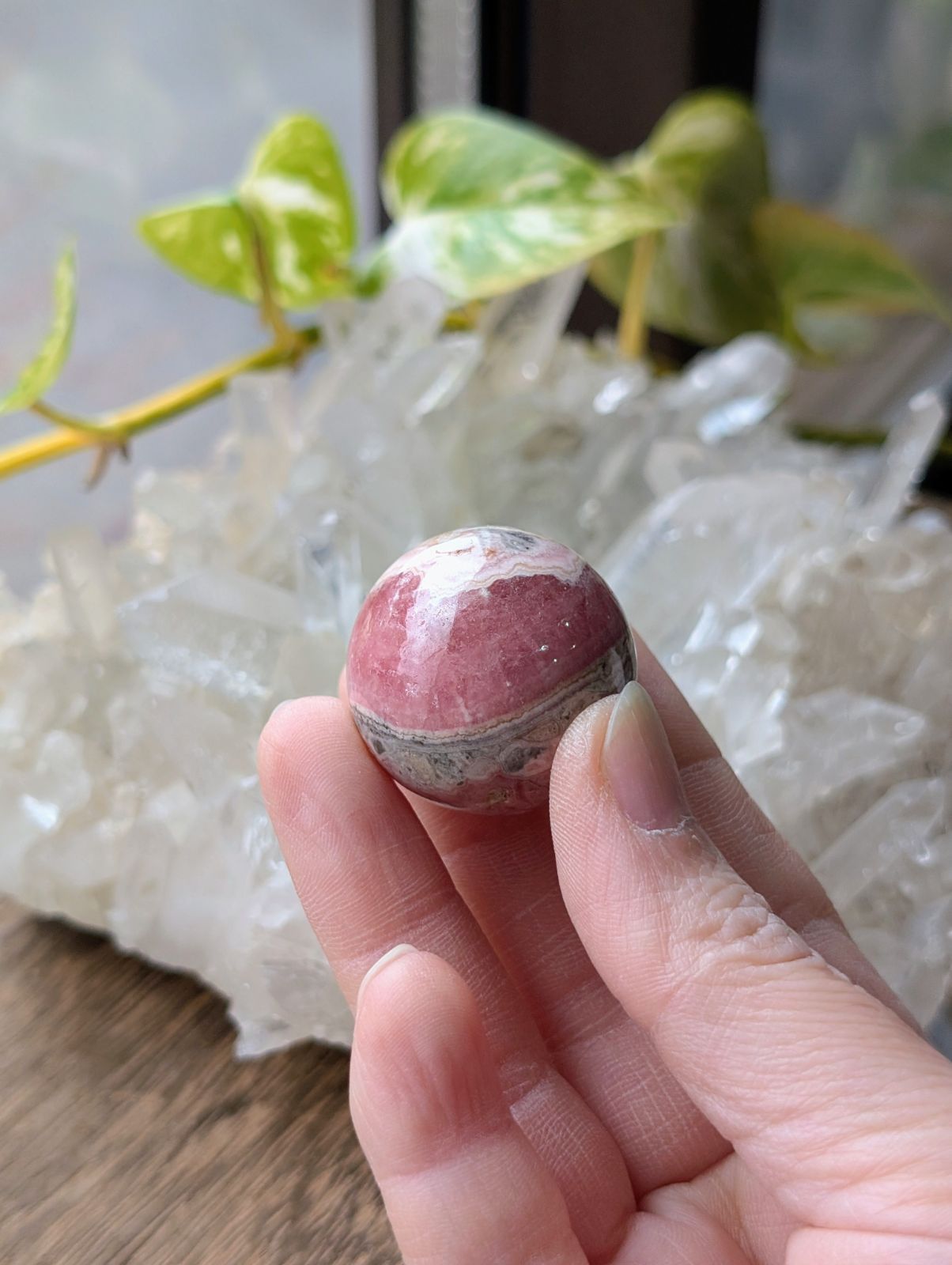  アルゼンチン産 インカローズ ロードクロサイト 約3cm丸玉 台座付き ナチュラル小物 置物 インテリア小物