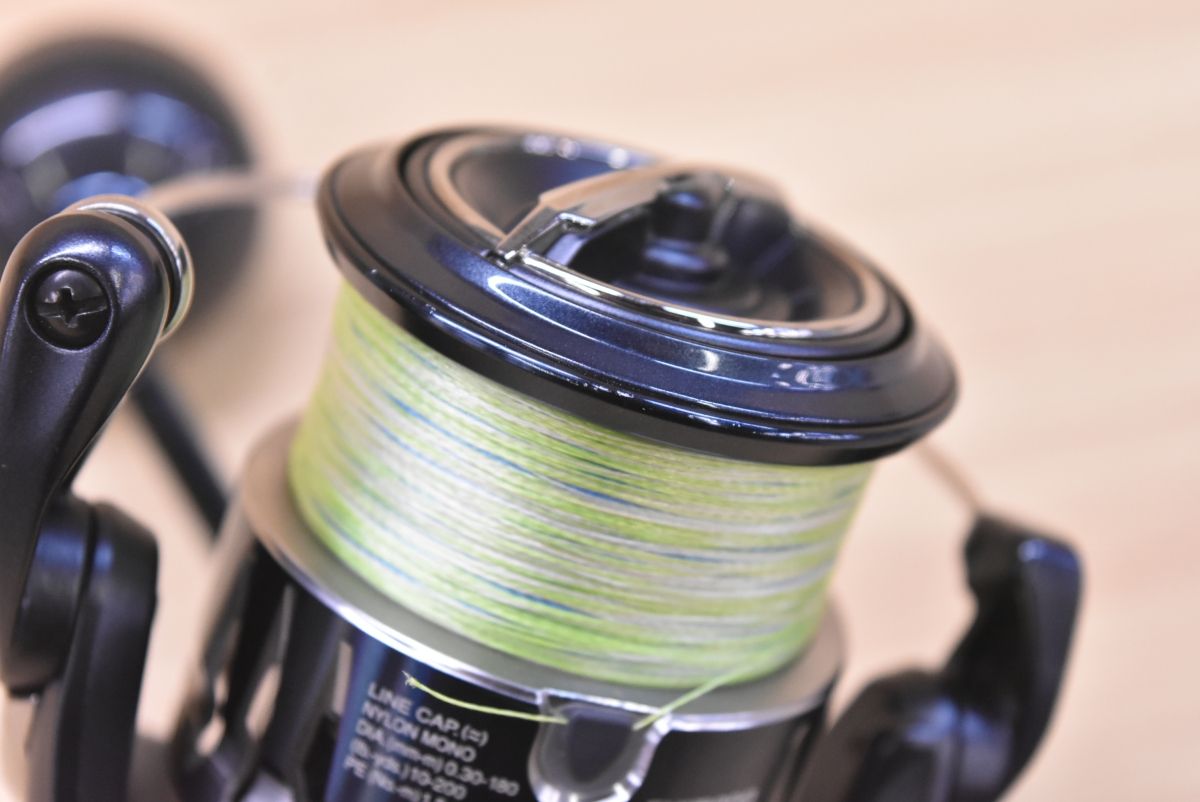  シマノ 20 ストラディック SW 4000 HG スピニングリール SHIMANO STRADIC ヒラスズキ ライトジギング 釣り 等に スピニングリール リール