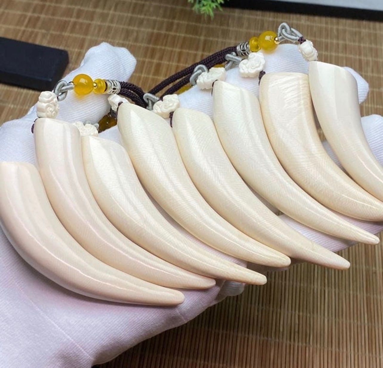 天然マンモス牙美しい手作り彫刻 3素牙尖 ネックレス - メルカリ