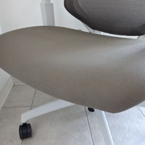 可動肘 多機能リモートワークに最適