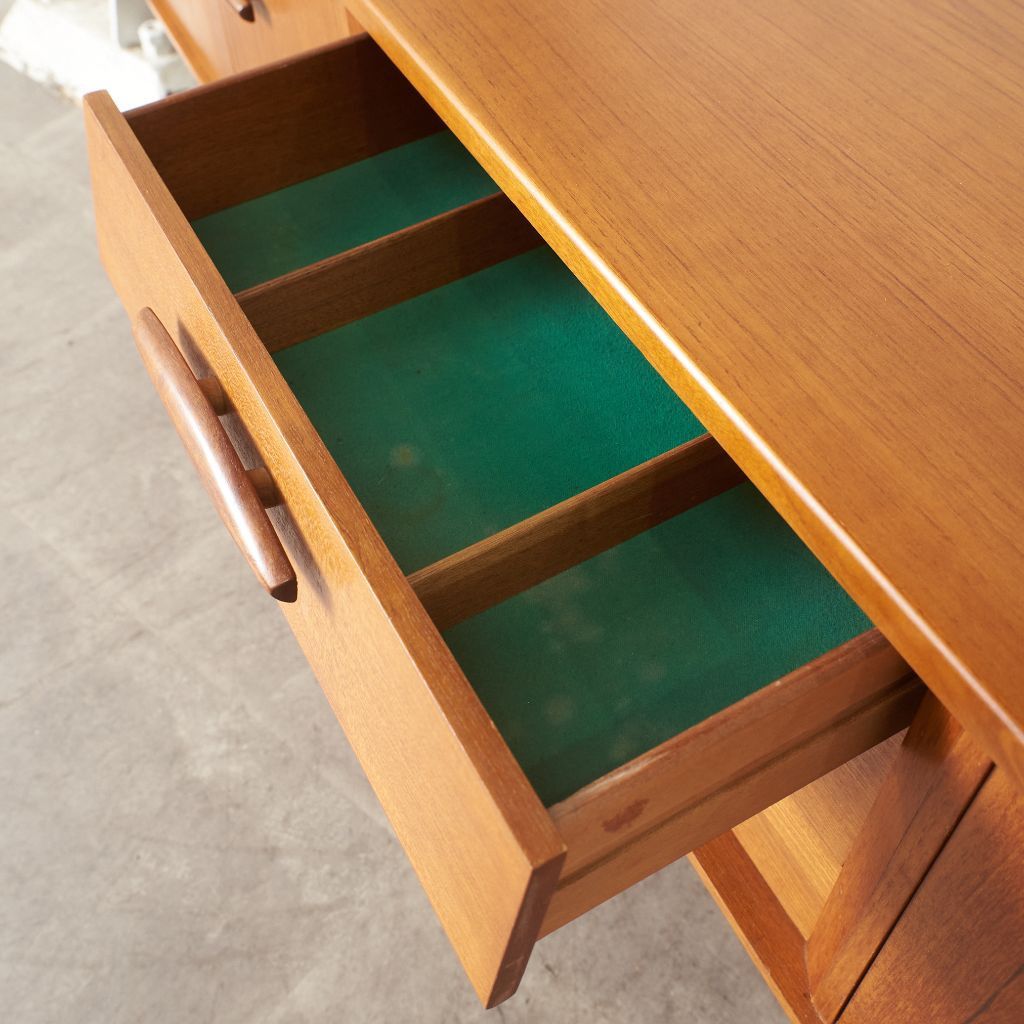 Jentique サイドボード 英国 ヴィンテージ ジェンティーク チーク 北欧