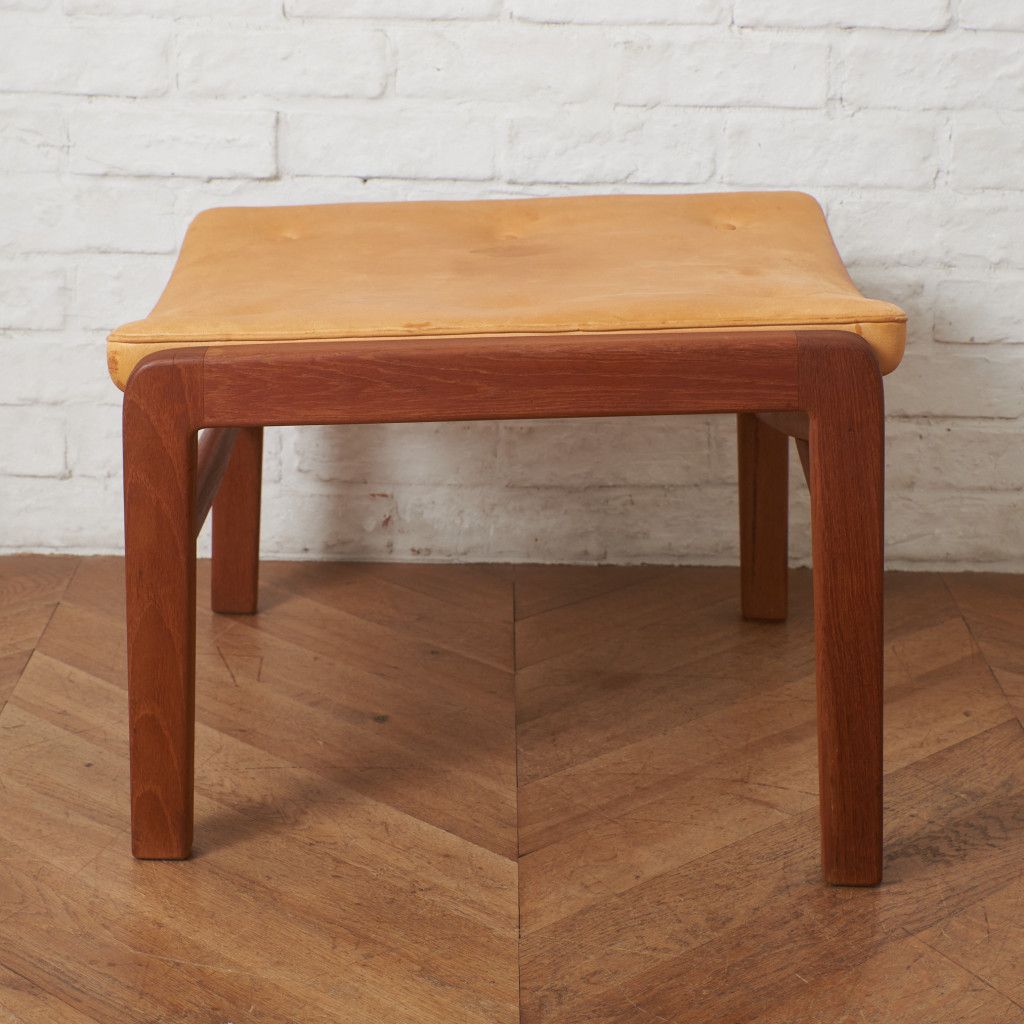 希少■デンマーク製■北欧ヴィンテージ■チーク材■オットマン/フットスツール■ 希少□デンマーク製□北欧ヴィンテージ□チーク材□オットマン/フット
