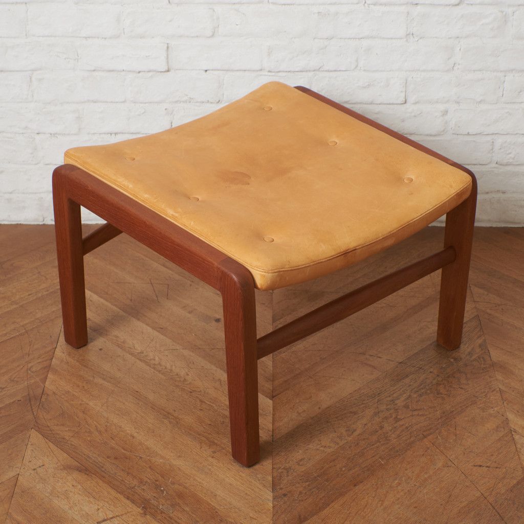 希少■デンマーク製■北欧ヴィンテージ■チーク材■オットマン/フットスツール■ 希少□デンマーク製□北欧ヴィンテージ□チーク材□オットマン/フット