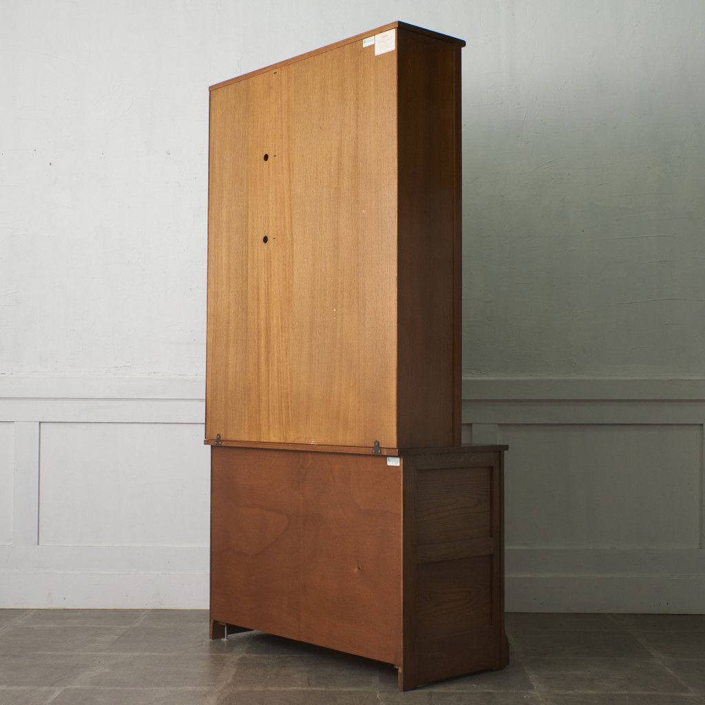 アーコール・オールドコロニアル・小ぶりな棚・本棚・食器棚・飾り棚・ERCOL アーコール Old Colonial キャビネット 食器棚 本棚 飾り棚 ガラス