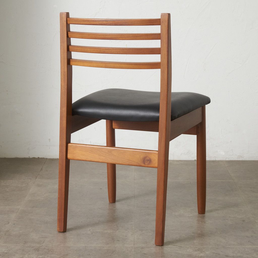 張替済 イギリス ヴィンテージ ダイニングチェア ラダーバック 無垢材