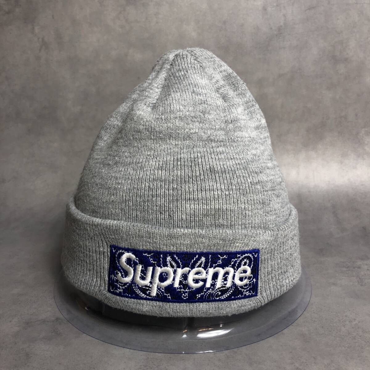 PQ095◇Supreme / NEWERA : Bandana Box Logo Beanie◇グレー系