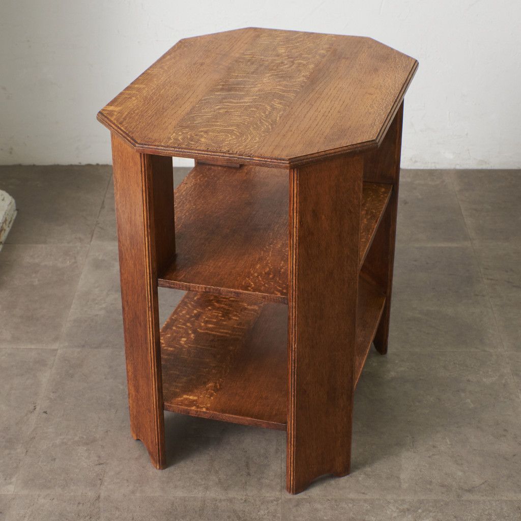 英国 アンティーク サイドテーブル アールデコ オーク 無垢材 木彫刻