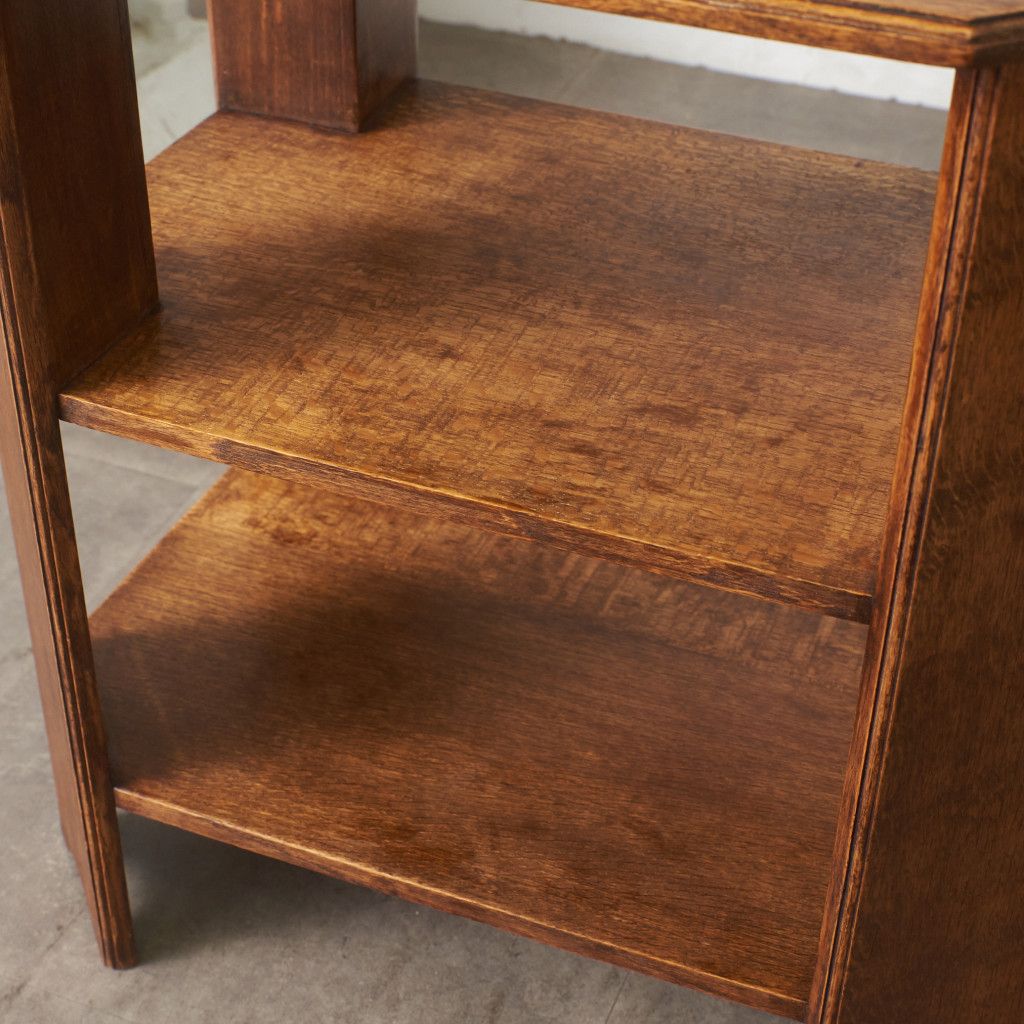 英国 アンティーク サイドテーブル アールデコ オーク 無垢材 木彫刻